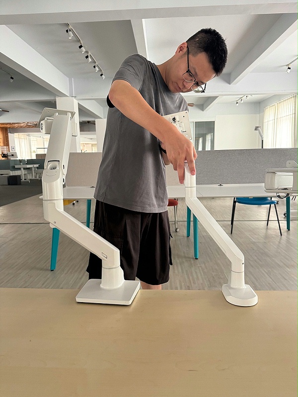 7b39022d-f0c9-415f-af3f-5932d43f1838